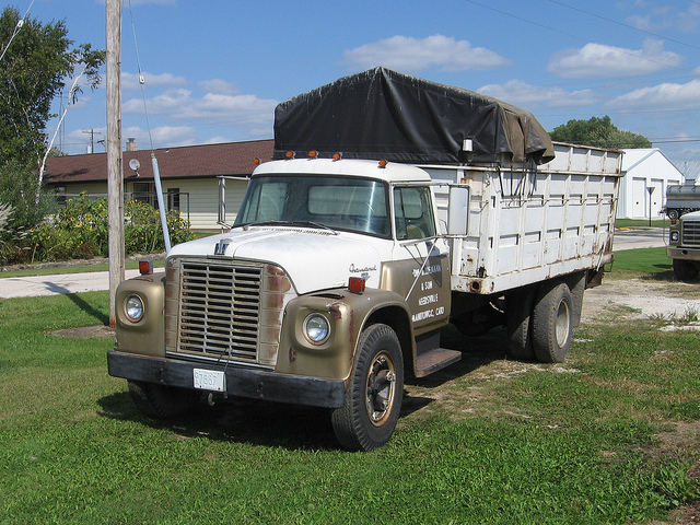 International Harvester Loadstar 1600